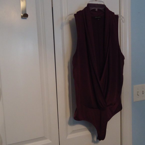 Plunge Sleeveless Bodysuit Large - Picture 4 of 7